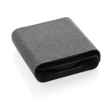 Logotrade Geschäftsgeschenke das Foto: Swiss Peak 15W 3-in 1 Wireless-Reise-Charger aus RCS Plastik