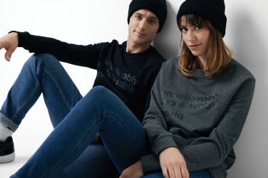 Logotrade Werbegeschenke das Foto: Iqoniq Zion Rundhals-Sweater aus recycelter Baumwolle