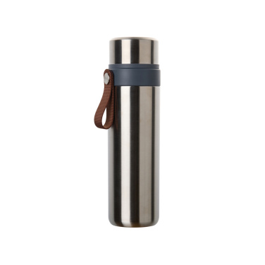 Logotrade Geschäftsgeschenke das Foto: VINGA Tono RCS Thermoskanne mit zwei Bechern, 750ml