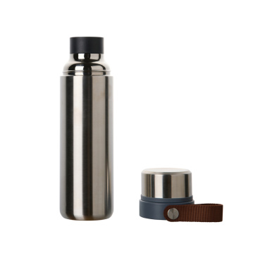 Logotrade Werbegeschenke das Foto: VINGA Tono RCS Thermoskanne mit zwei Bechern, 750ml