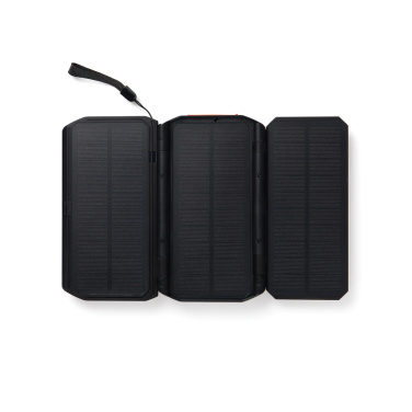 Logotrade Firmengeschenke das Foto: Nordic Drift Titan 10.000mAh Solar Powerbank with 3 Panels