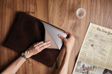 Logotrade advertising products photo of: VINGA Hunton laptop case
