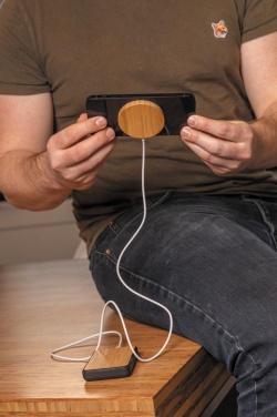 Logo trade promotional merchandise photo of: 10W bamboo magnetic wireless charger