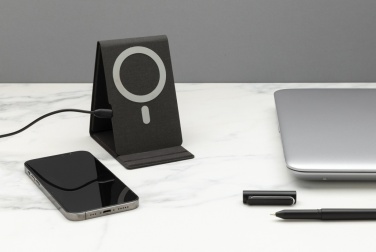 Logo trade promotional products picture of: Artic Magnetic 10W wireless charging phone stand