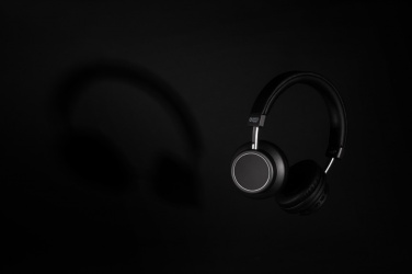 Logo trade promotional merchandise photo of: Swiss Peak wireless headphone V3