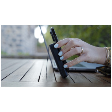 Logotrade promotional products photo of: Xtorm FS5W101 10.000 mAh magnetic wireless power bank