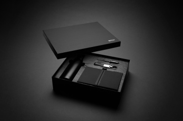 Logotrade promotional gift picture of: Swiss Peak RCS deluxe business gift set w/ water bottle