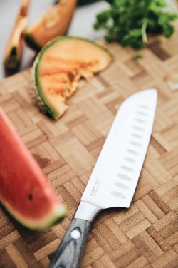 Logo trade firmakingituse pilt: VINGA Kaiser Santoku nuga