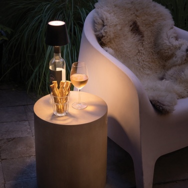 Logotrade firmakingitused pilt: BottleGlow RCS taaskasutatud plastpudeli lamp