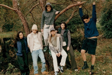 Logotrade meened pilt: Iqoniq Meru naiste taaskasutatud polüestrist vest