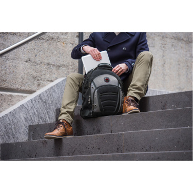 Logotrade firmakingi foto: Seljakott Wenger Synergy 16''