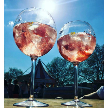 Logotrade firmakingituse foto: HappyGlass Miss Liza Gin-Tonic-klaasist Tritan 630 ml