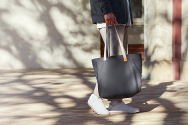 Logotrade firmakingituse foto: Bellroy turukott