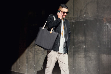 Logotrade firmakingituse foto: Bellroy turukott