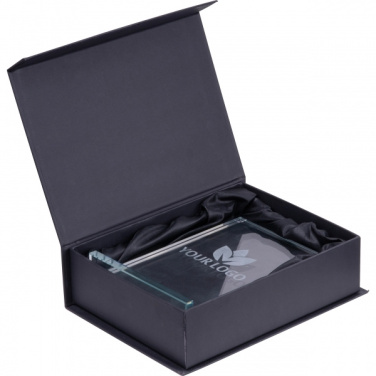 Logotrade ärikingitused pilt: Klaasist trofee Burnley