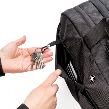 Logotrade mainoslahjat kuva: Swiss Peak RFID -laukku-urheilukassi