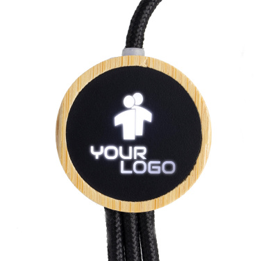 Logotrade mainostuotet kuva: 3-in-1-kaapeli, jossa on valaistu logo puukotelossa, LH-ZMU06