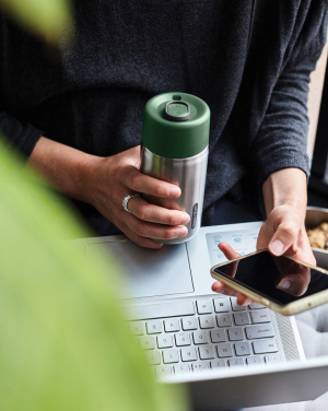 Logotrade liikelahja tuotekuva: Musta+Blum-eristetty matkamuki ruostumatonta terästä