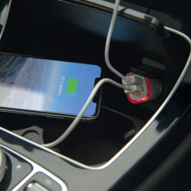 Logotrade dāvanas foto: USB uzlādes adapteris KFZ FRUIT
