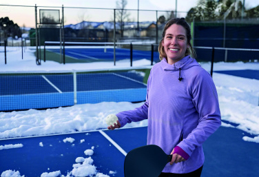 Logotrade ziemassvētku dāvanas foto: Marinētu gurķu bumbiņu airēšanas komplekts