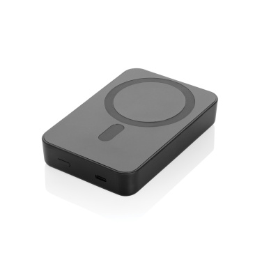 Logotrade Ideja dāvanas foto: Amporia RCS pārstrādātas plastmasas 10.000mAh magnētiskā pārnēsājamā baterija