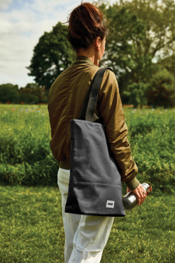 Logotrade biznesa dāvanas foto: Black+Blum 16L izolēta iepirkumu soma/dzesētāja soma