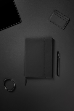 Logotrade profilprodukter bild: VINGA Baltimore GRS åtevunnent paper & PU notebook