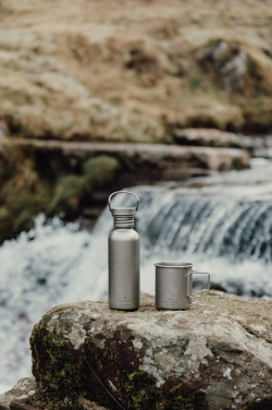 Logotrade reklamprodukter bild: Nordic Drift Trail Light Titanium vattenflaska 600 ml